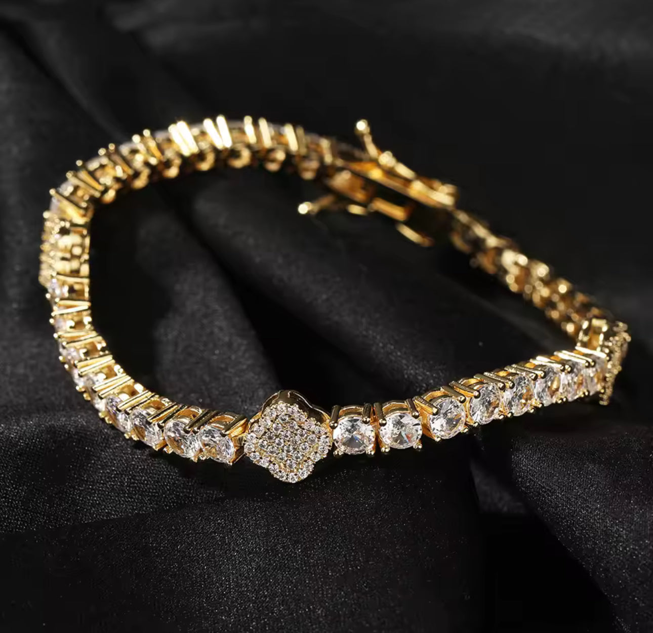 Shamrock  Tennis  Bracelet